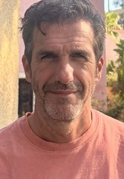 BLUE BANANA - Speakers Retail Forum